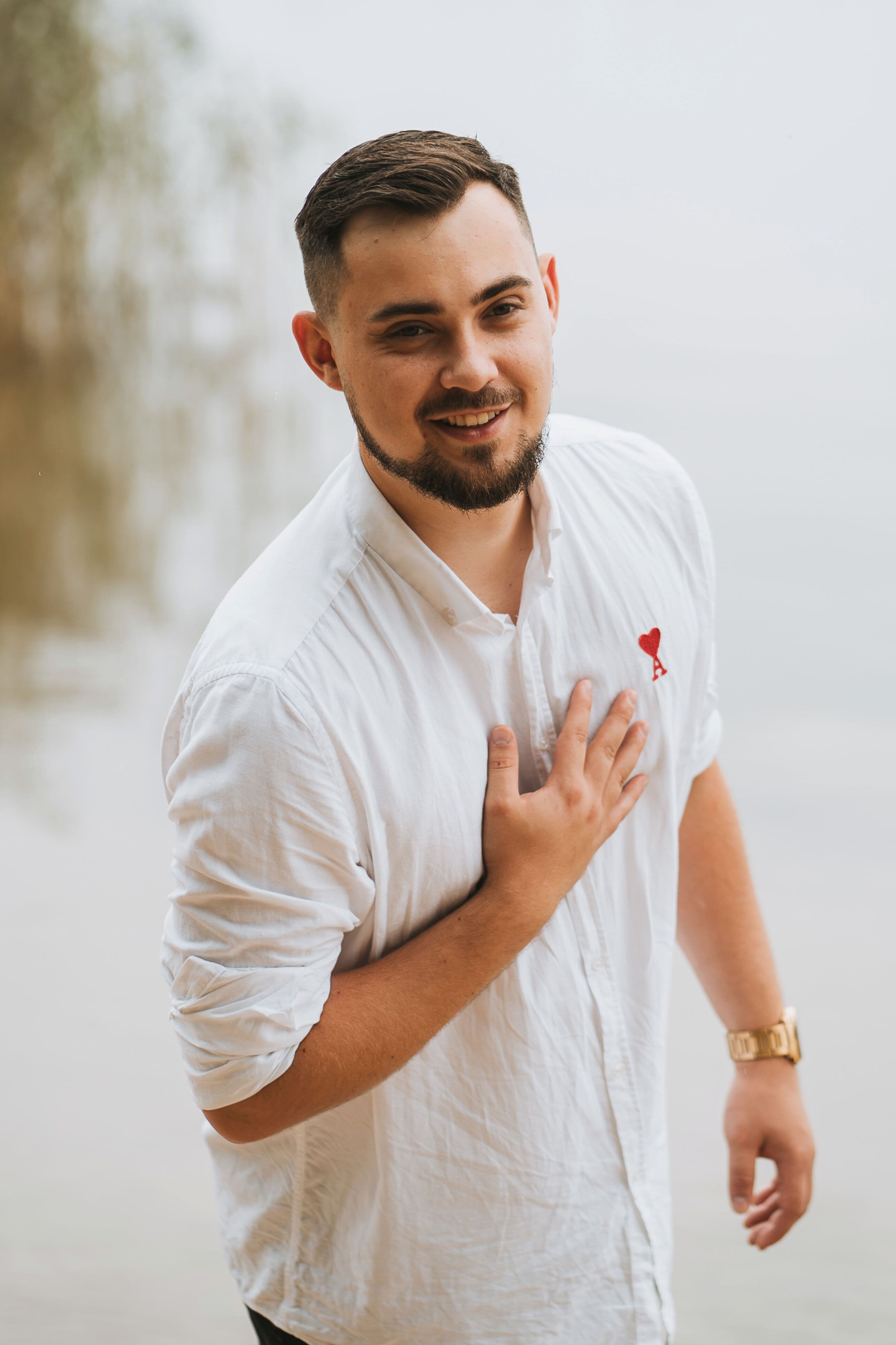 Paweł Kłyszejko — założyciel papierempisane, portret w pracowni